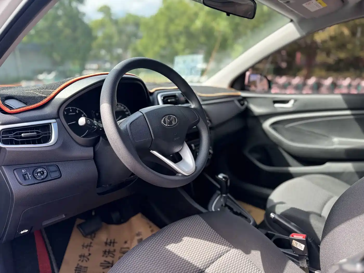 Фото 5 - Hyundai Verna