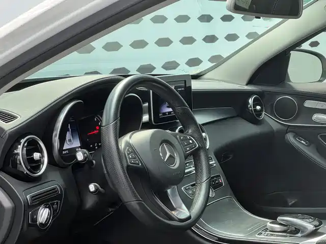 Mercedes-Benz C-Class 2018 C 200 L Sport Edition — фото 5