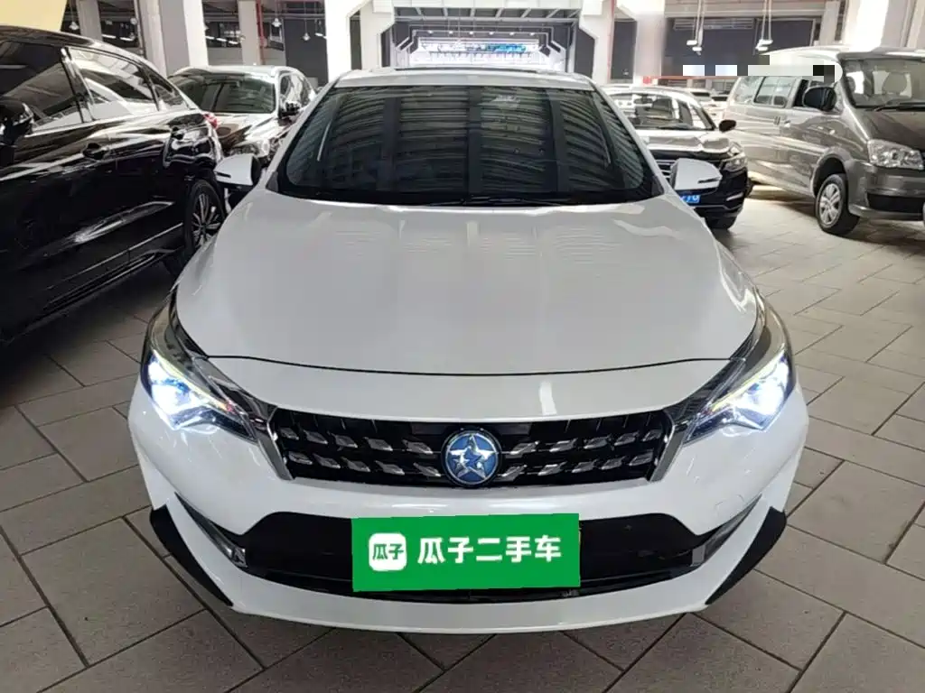 Venucia D60 2018 2018 1.6L CVT Smart Elite Edition