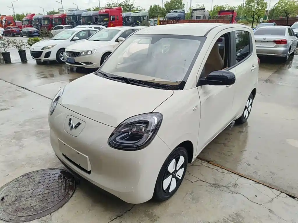 Wuling Motors Hongguang MINIEV 2025 4-Door Advanced