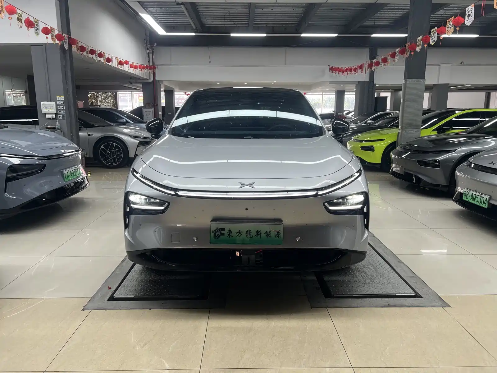 Фото 2 - XPeng G7