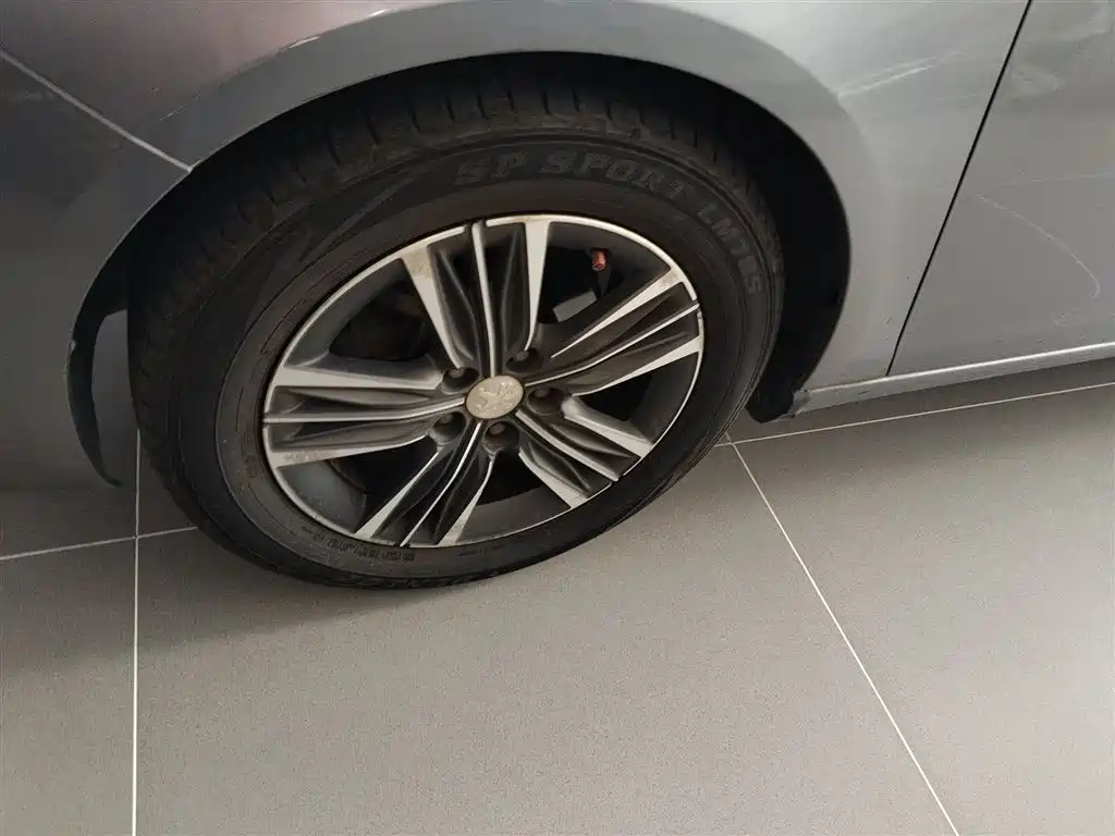 Peugeot 308 2016 1.6L Automatic Luxury фото 25