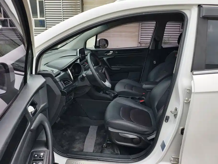 JAC Motors Refine S3 2017 2017 1.6L CVT Luxury Smart