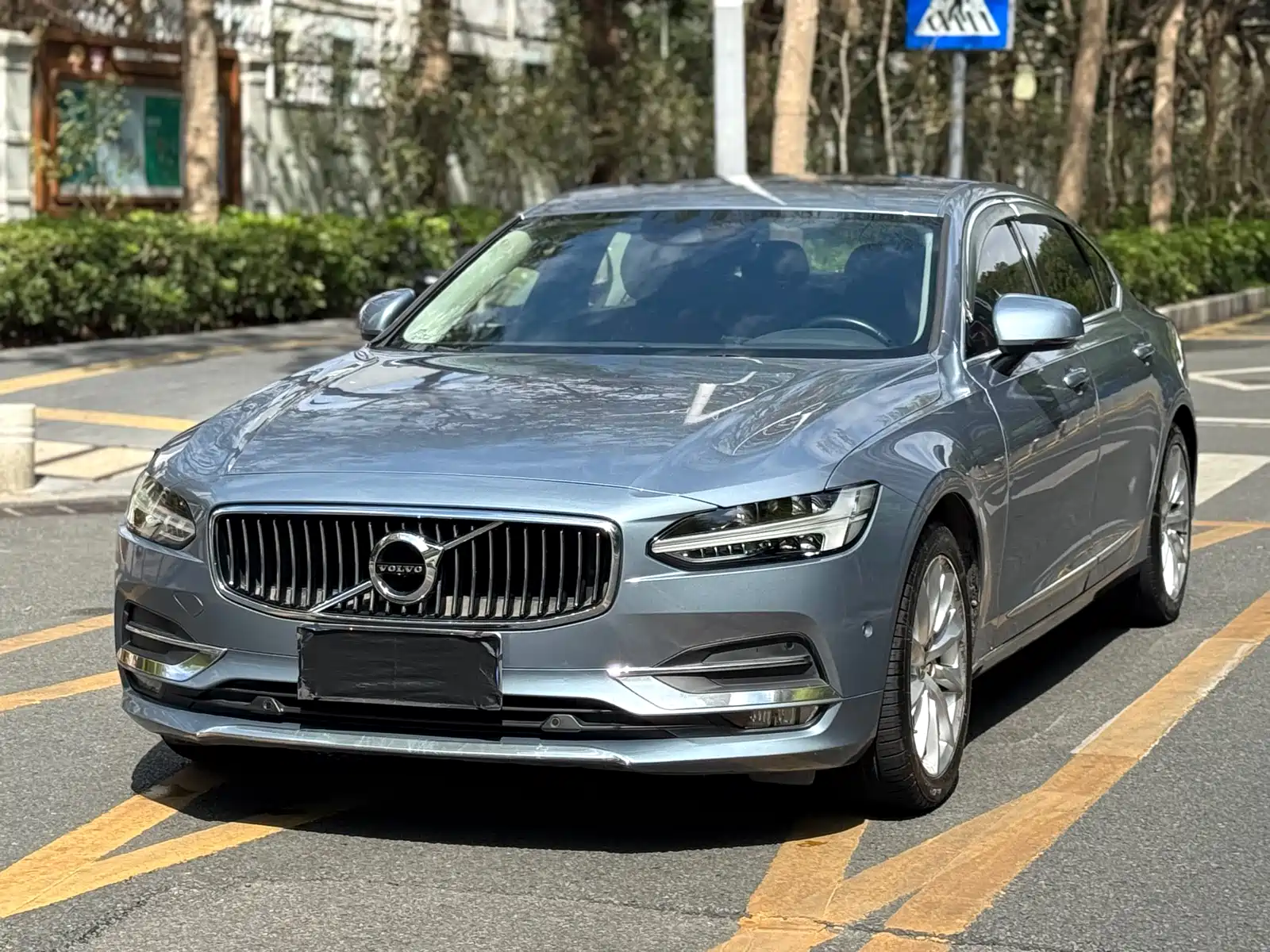 صورة 4 - Volvo S90