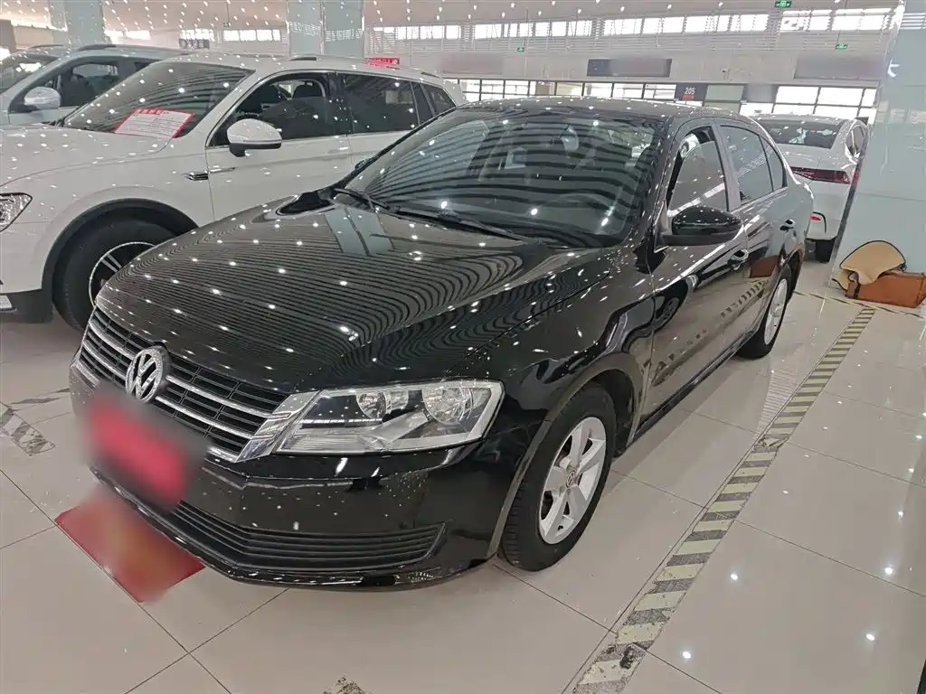 Volkswagen Lavida 2013 Facelift Classic 1.6L Automatic Trend фото 2