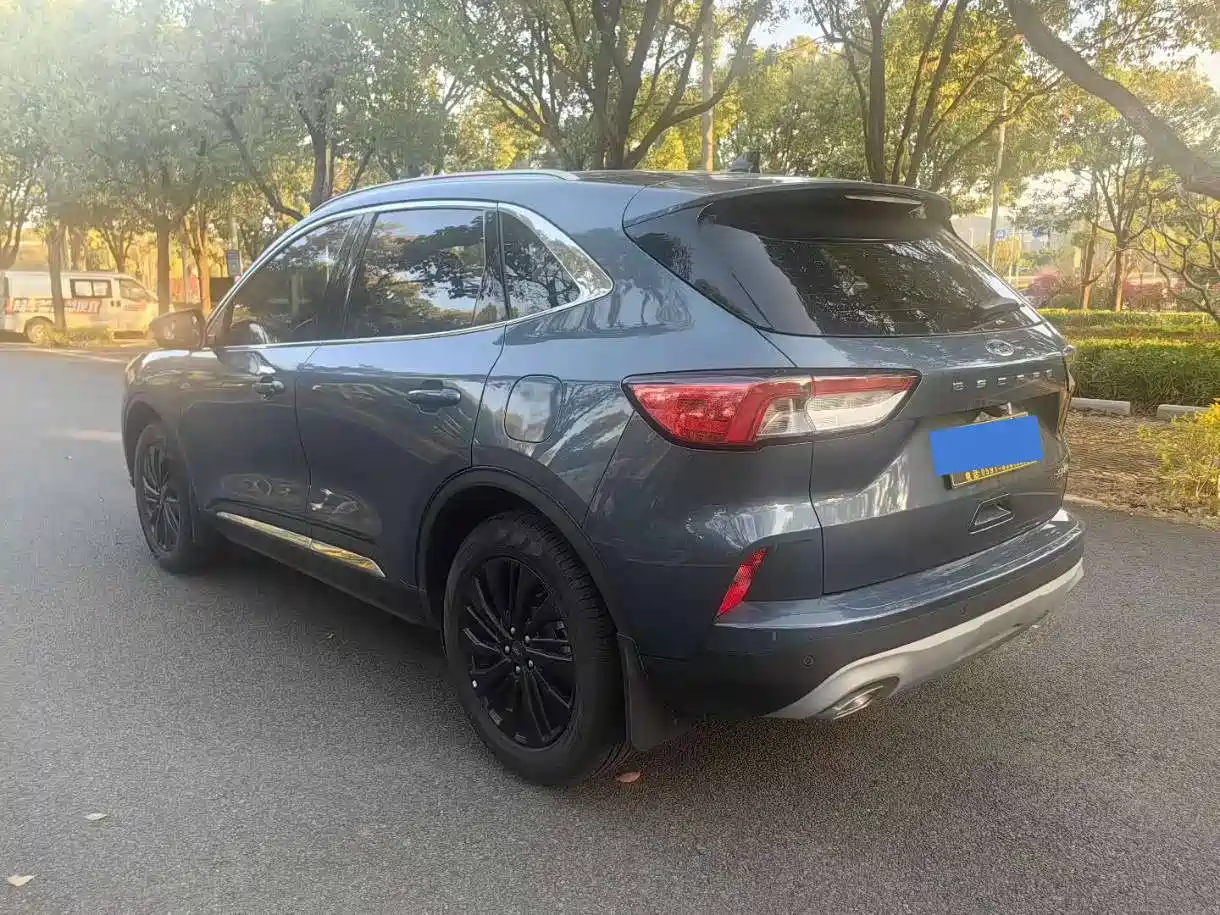 FORD RUIJI