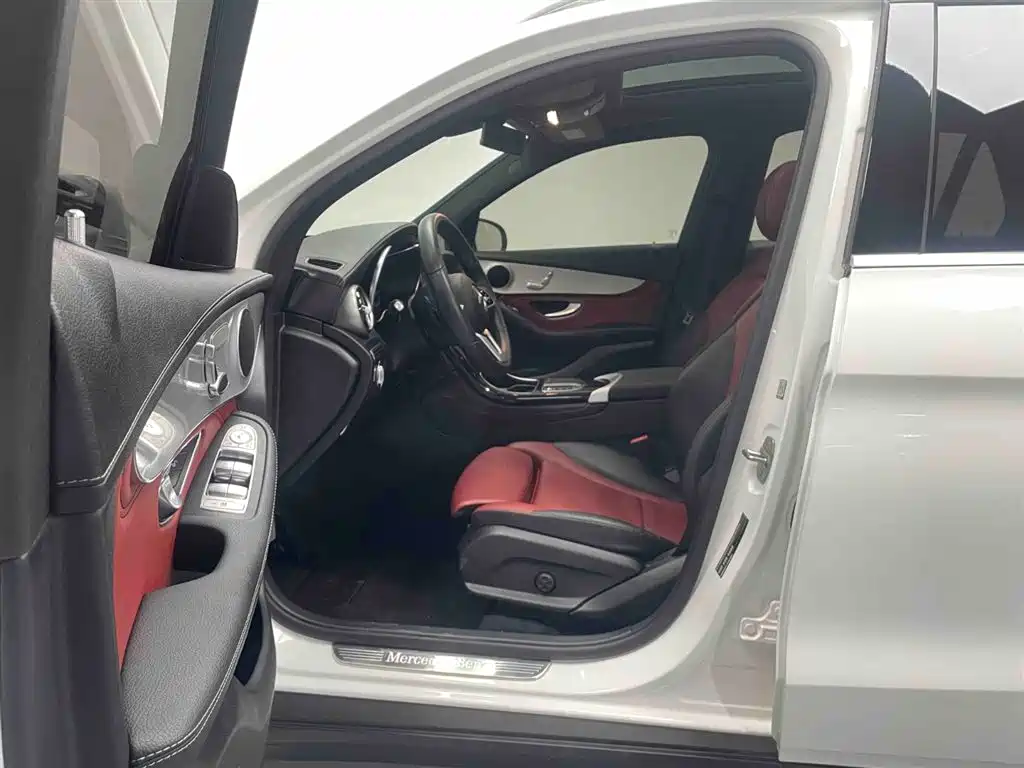 Mercedes-Benz GLC 2020 Facelift GLC 260 L 4MATIC Dynamic фото 14
