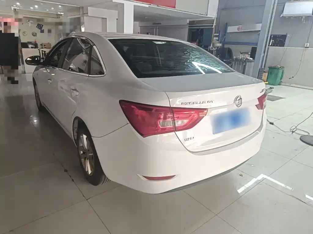Фото 5 - Buick Excelle