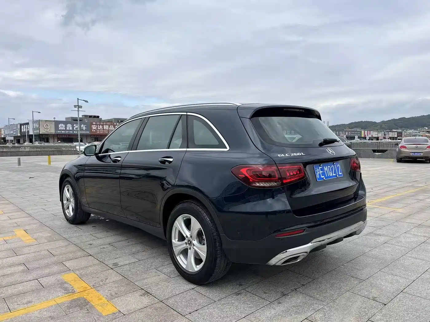 Mercedes-Benz GLC 2020 Facelift GLC 260 L 4MATIC Dynamic фото 6