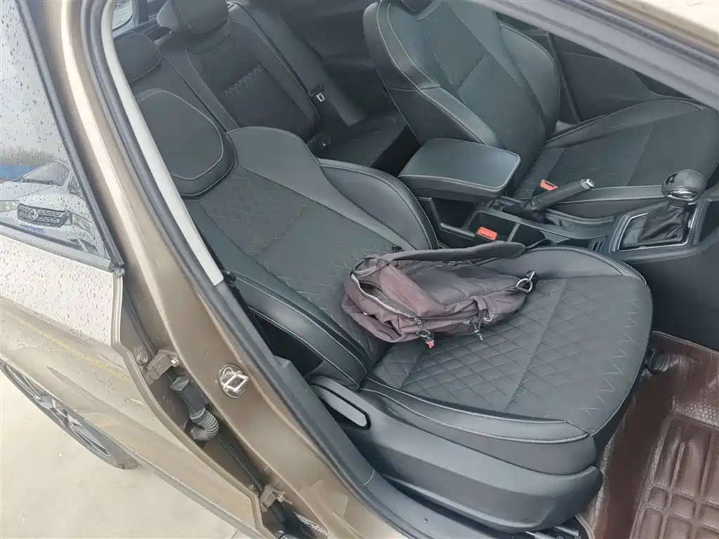 Škoda Karoq 2019 TSI280 Smart Drive Premium Edition China V фото 20
