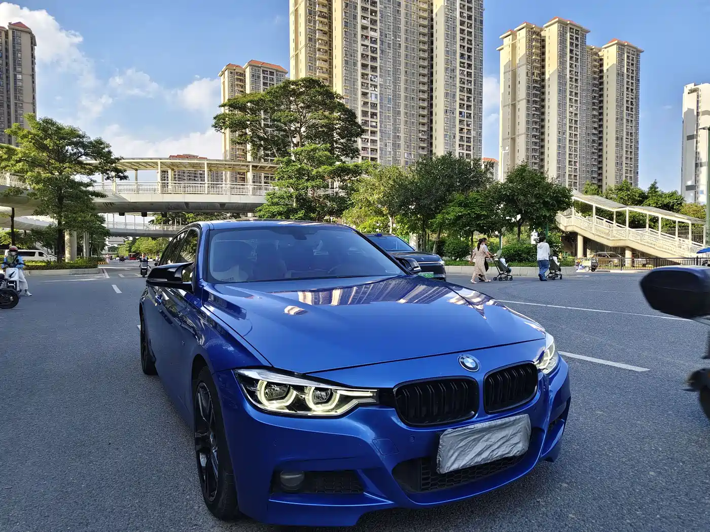 BMW 3 Series 2017 330Li M Sport фото 3