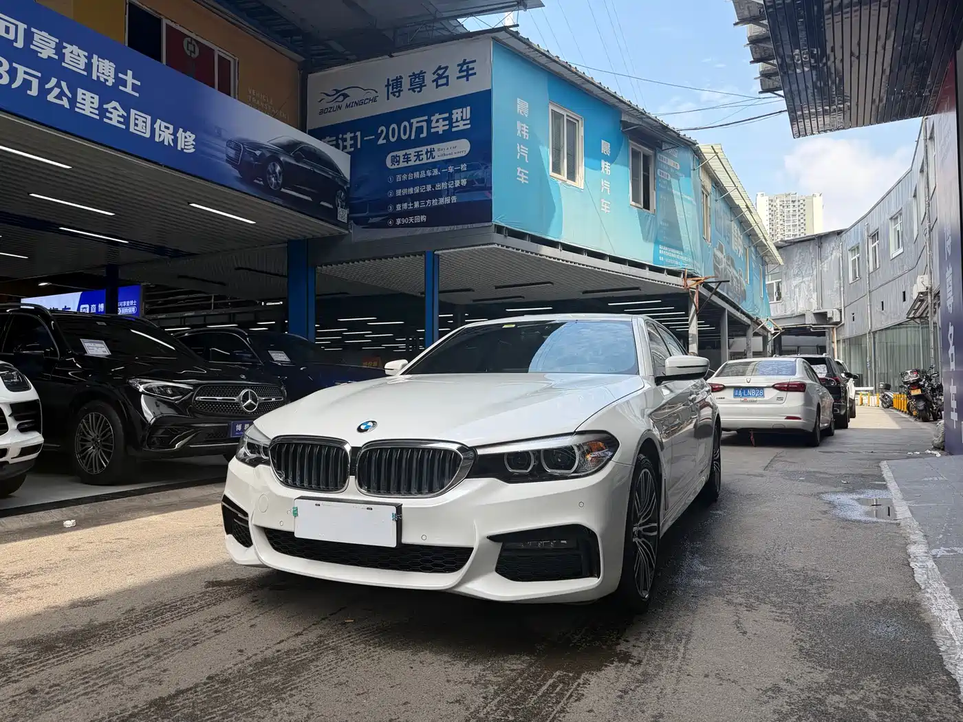 BMW 5 Series 2019 530Li Leading M Sport Package