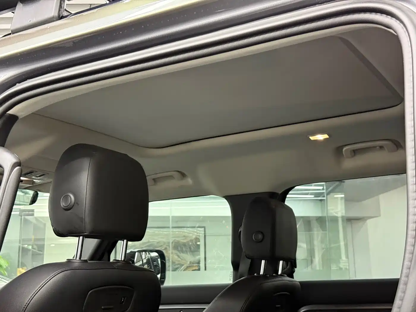 Land Rover Defender 2021 110 P400 X фото 9
