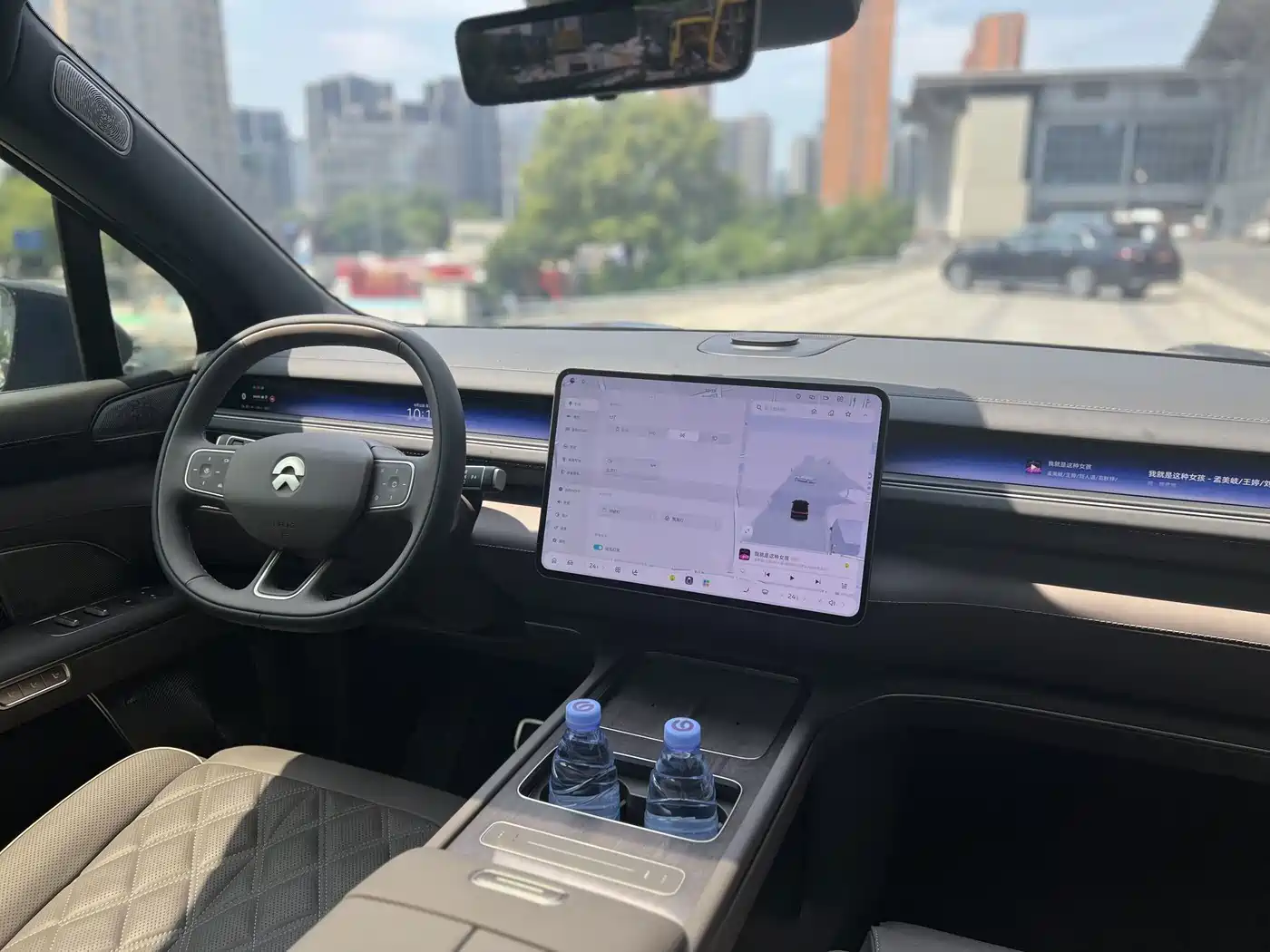 NIO ES8 2026 2025 Model 6-Seat Executive Luxury Edition