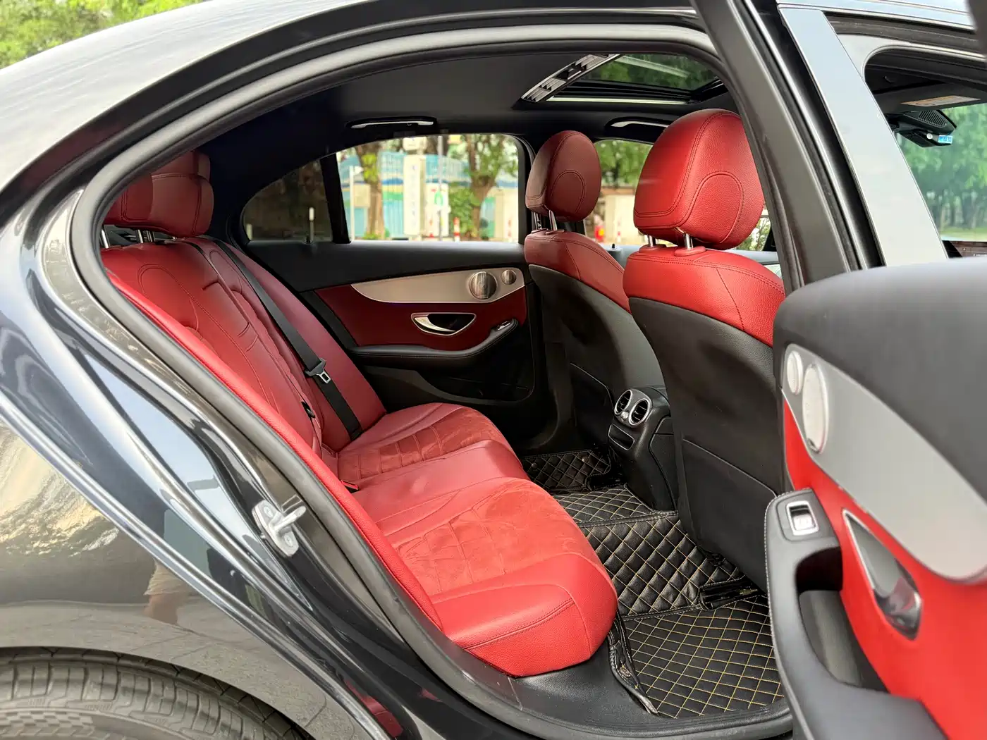 Mercedes-Benz C-Class 2021 C 260 Starry Exclusive Edition фото 18