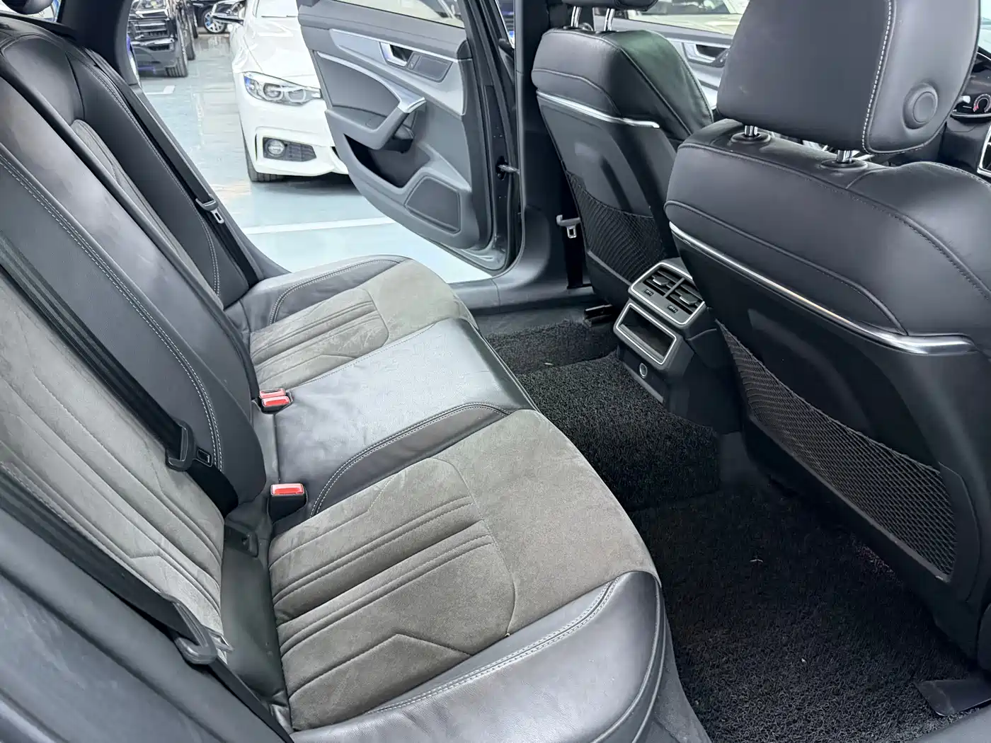 Audi A6L 2020 40 TFSI Luxury Dynamic фото 13