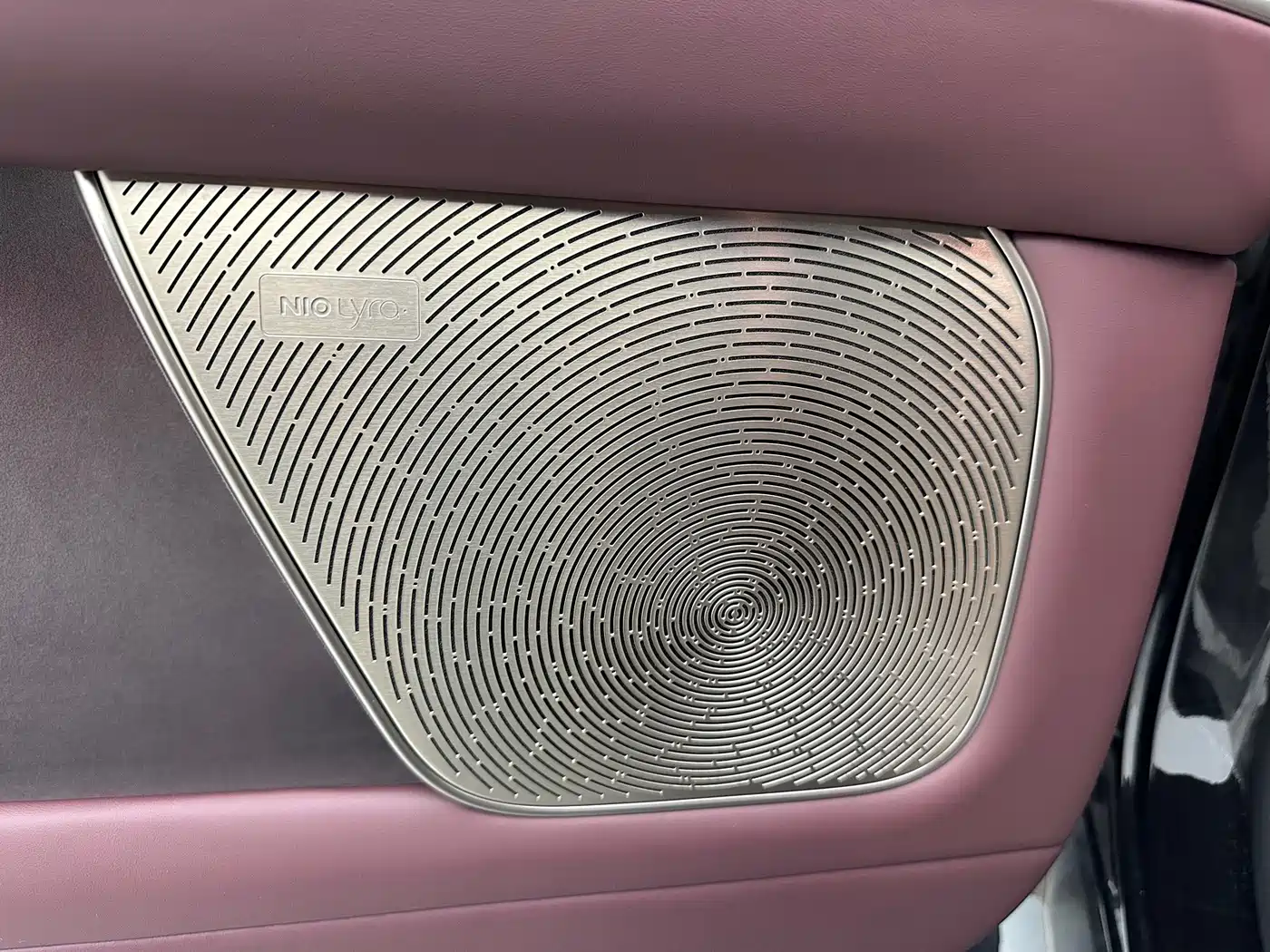 NIO ES8 2025 2025 Model 6-Seat Executive Luxury Edition