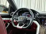 Фото 10 - Lamborghini Urus