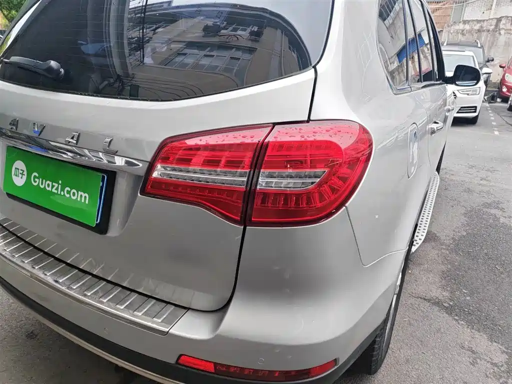 Haval H8 2015 2.0T 2WD Standard фото 8