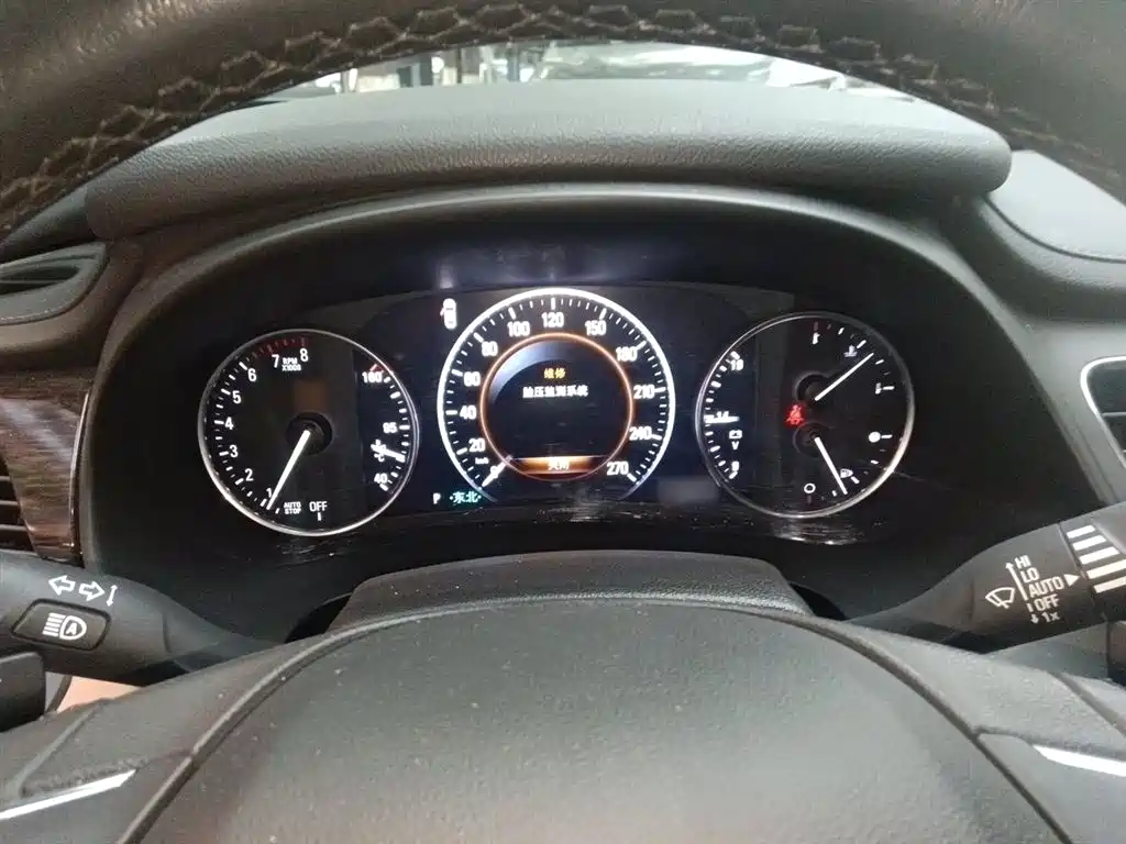 Buick LaCrosse 2016 Model 28T Luxury фото 4