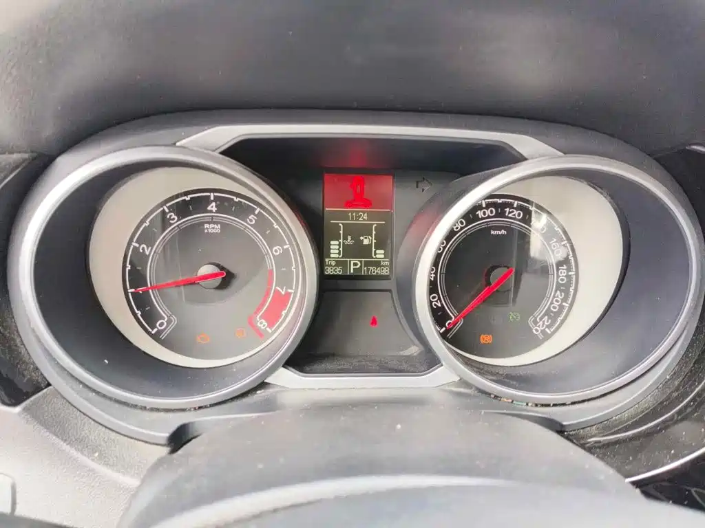 MG Roewe RX5 2015 2015 1.5TGI TST Luxury Edition