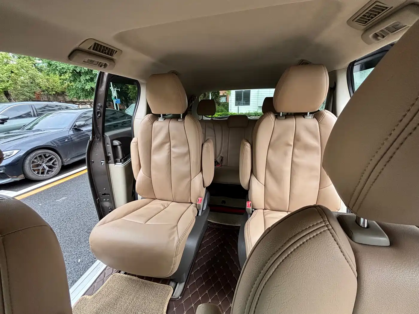 Buick GL8 2011 2.4L CT Luxury Business Comfort Edition фото 13