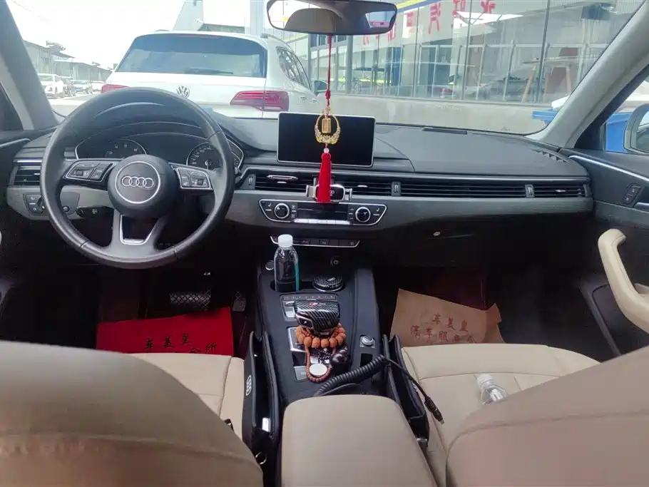 Audi A4L 2017 Plus 40 TFSI Style фото 13