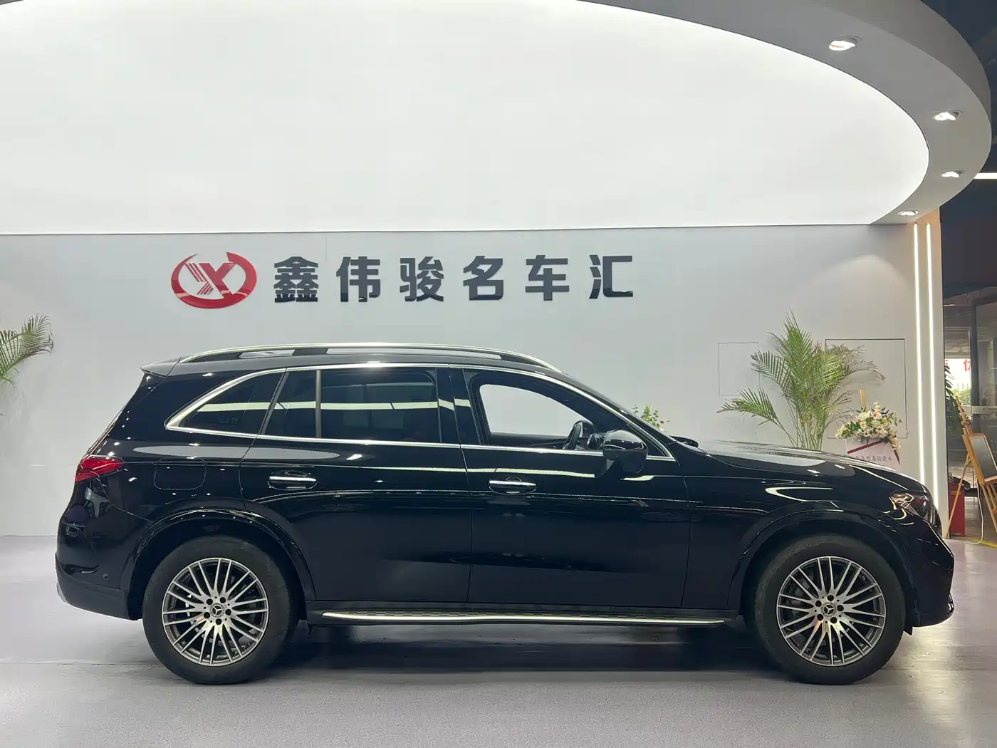 Mercedes-Benz GLC 2024 GLC 300 L 4MATIC Dynamic 5-seater фото 5