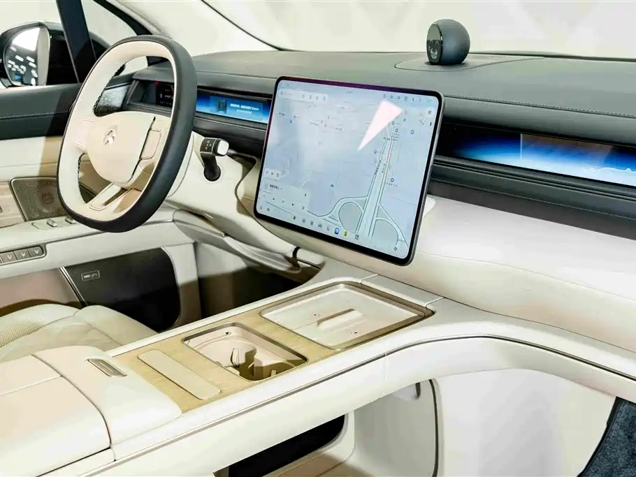 NIO ES8 2026 2025 Model 6-Seat Executive Luxury Edition