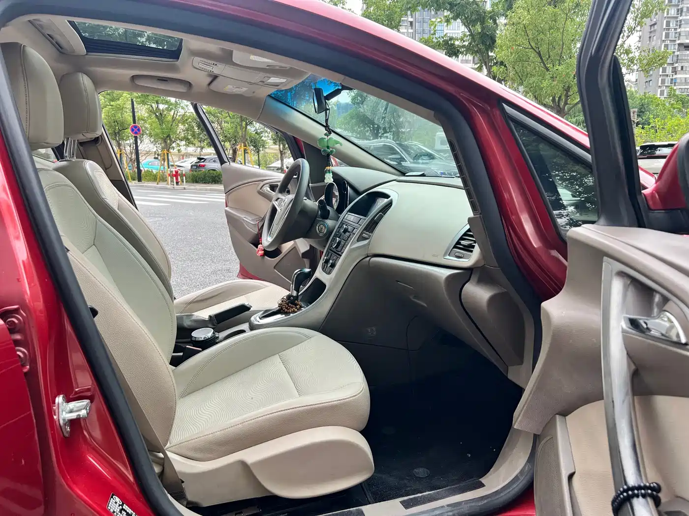 Фото 13 - Buick Excelle
