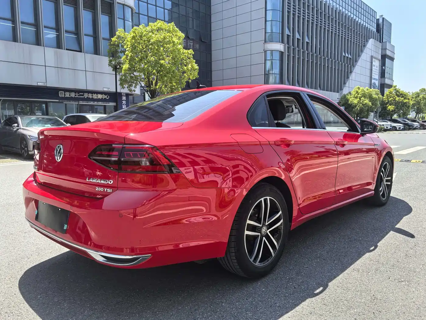 Volkswagen Lamando 2021 Facelift 280TSI DSG Comfort Edition фото 8