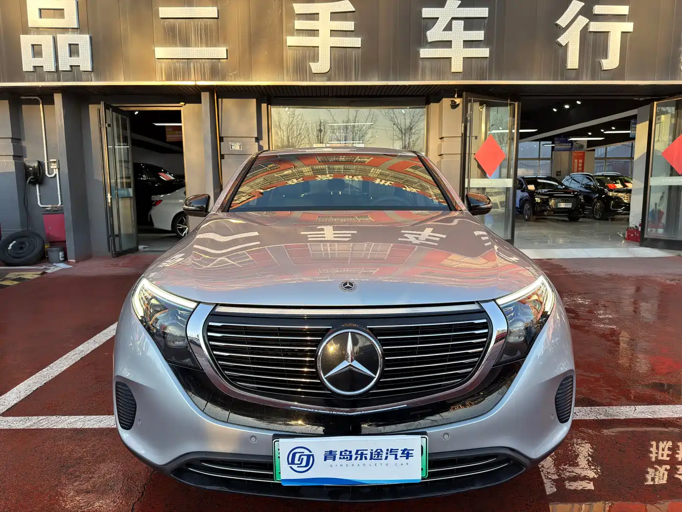 MERCEDES-BENZ EQC