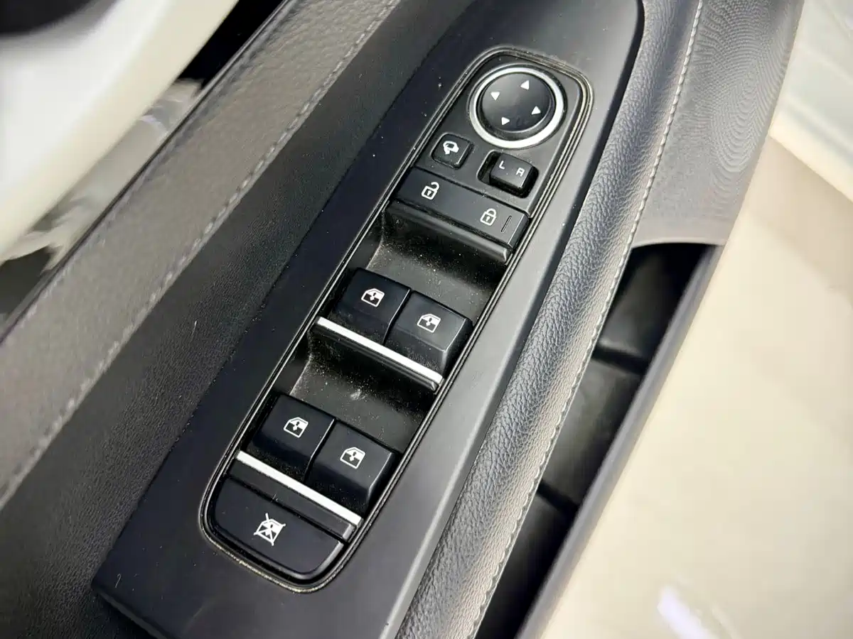 Kia K3 2021 1.5L CVT Fashion Edition фото 12