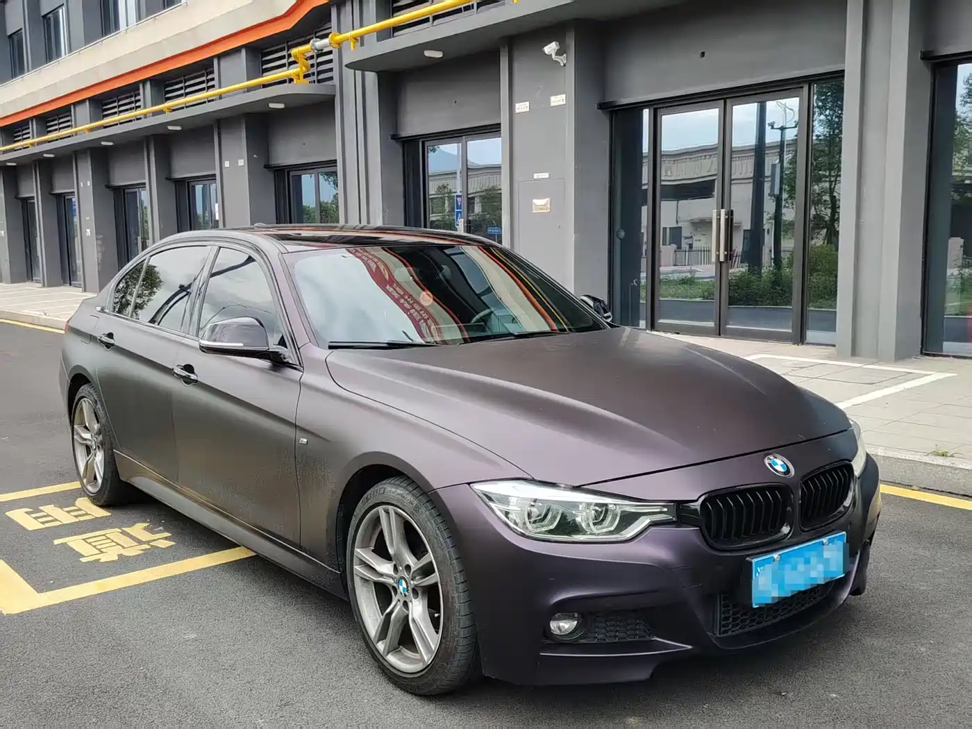 BMW 3 Series 2018 320Li Leading M Sport Package фото 3