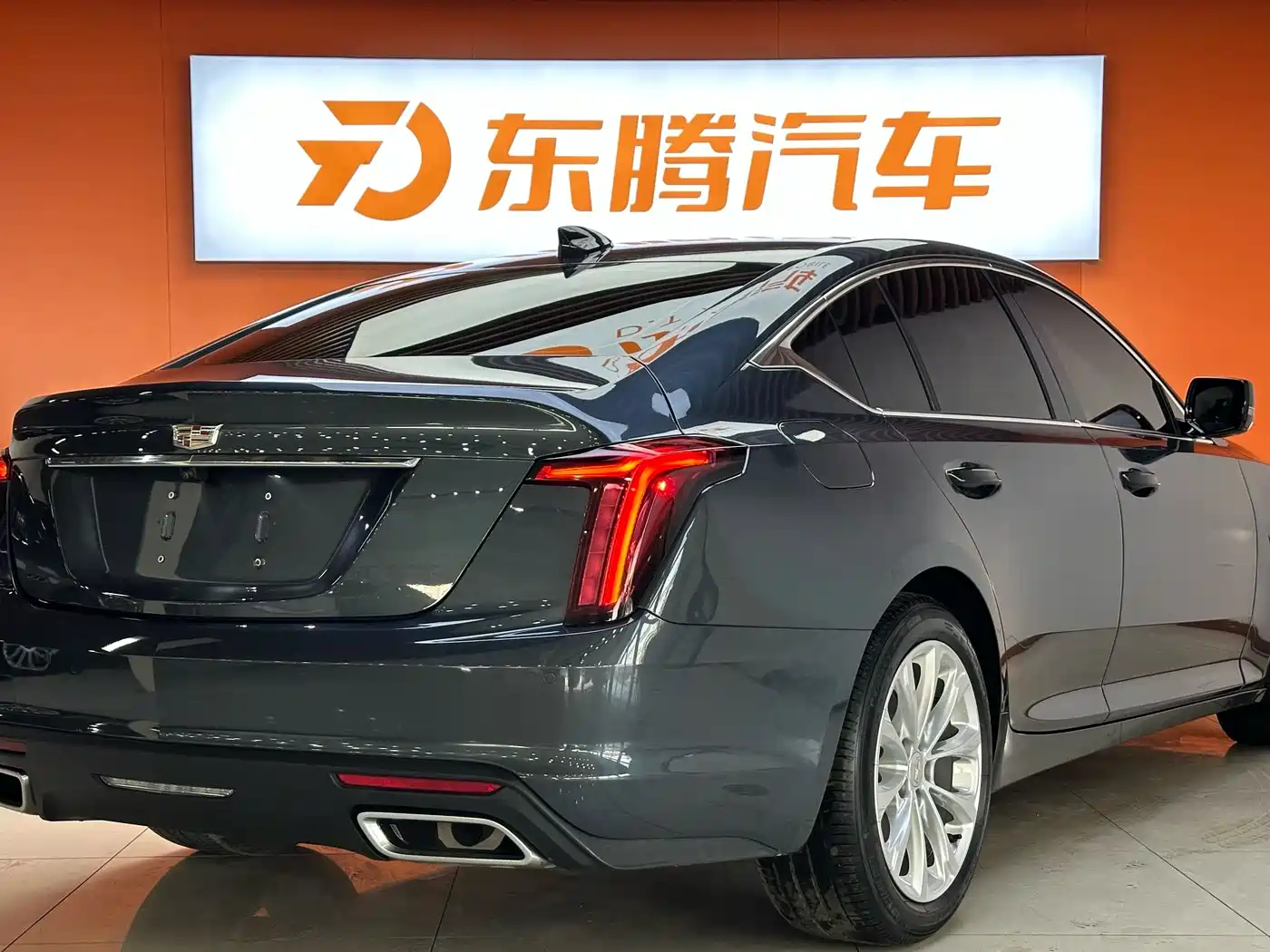 CADILLAC CT5