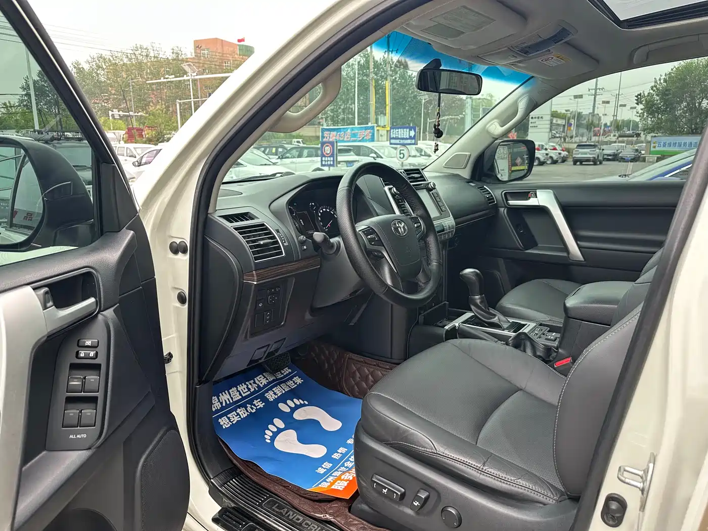 Toyota Prado 2018 3.5L Auto TX-L фото 8