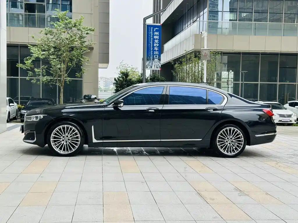BMW 7 Series, миниатюра 4