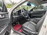 Фото 2 - Kia K5