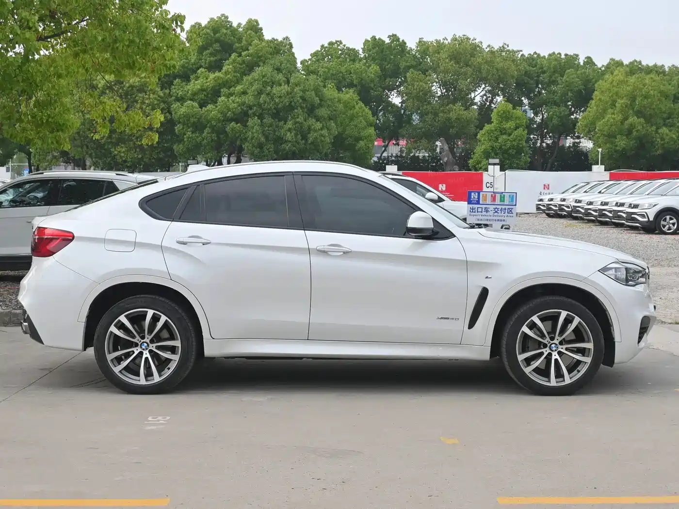 BMW X6 2015 xDrive50i M Sport фото 7