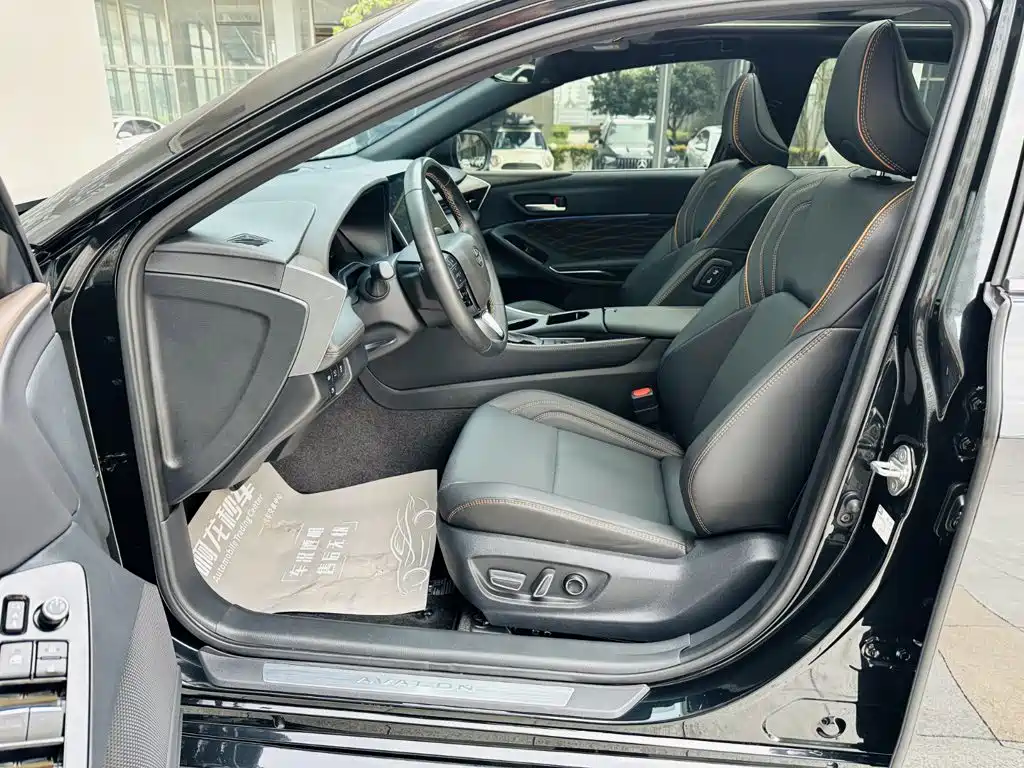 Toyota Avalon 2026 2024 Model Hybrid 2.5L XLE Prestige Edition