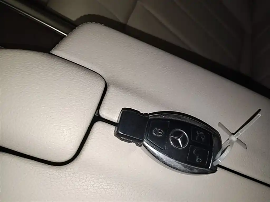 Mercedes-Benz E-Class 2015 E 200 L фото 15