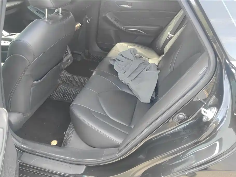 Toyota Avalon 2021 2.5L Luxury Edition фото 11