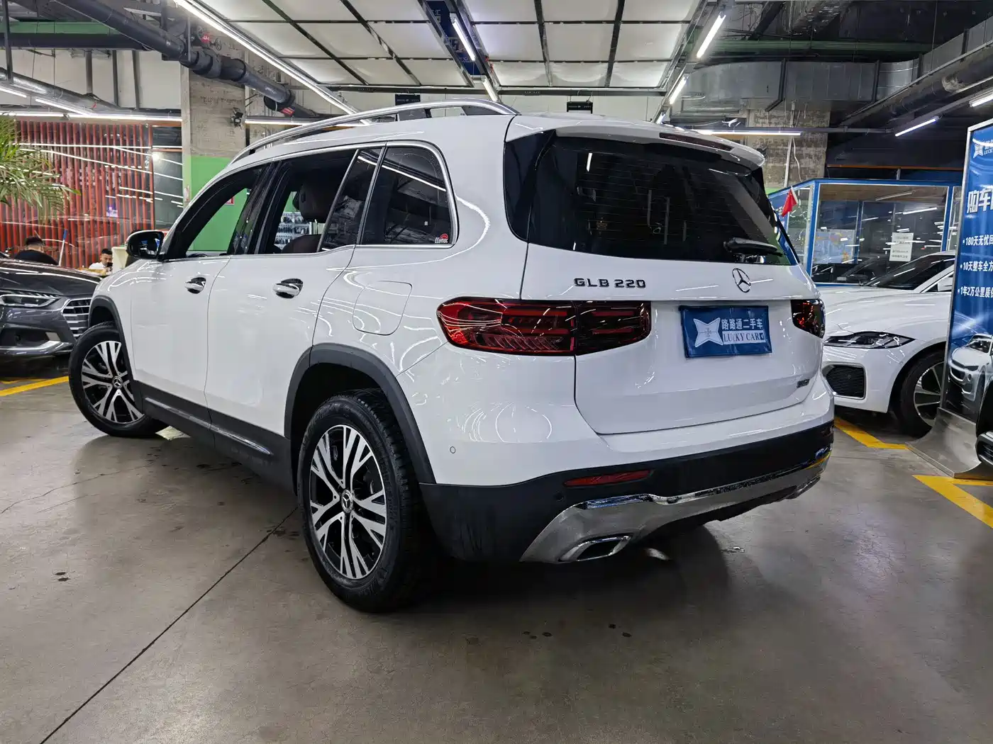 Mercedes-Benz GLB 2025 GLB 220 Dynamic фото 6