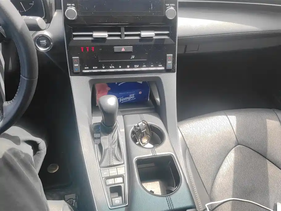 Toyota Avalon 2021 2.5L Luxury Edition фото 16