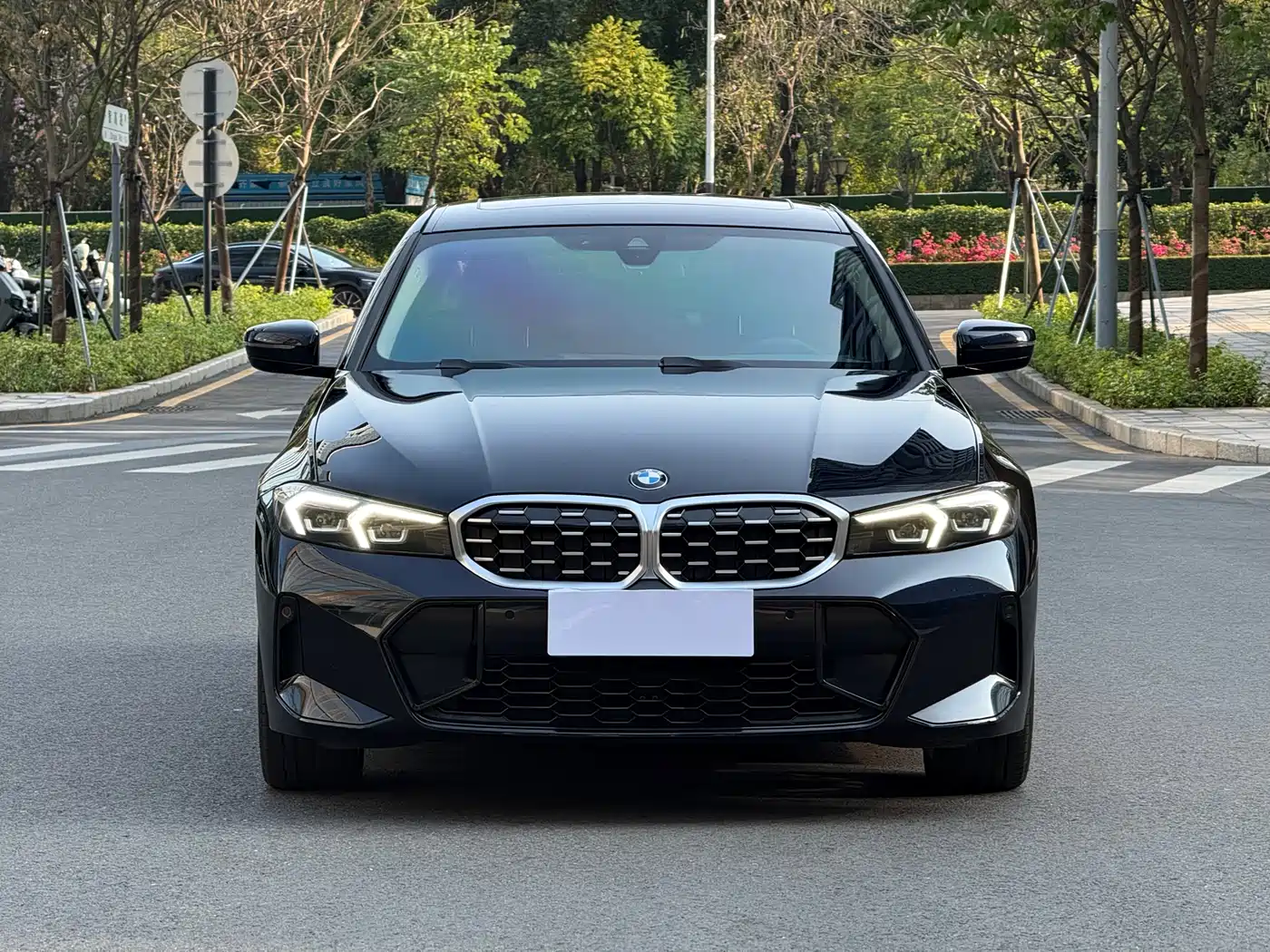 BMW 3 Series 2023 325Li M Sport Package фото 2
