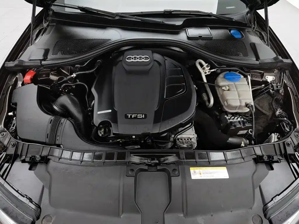 Фото 6 - Audi A6L