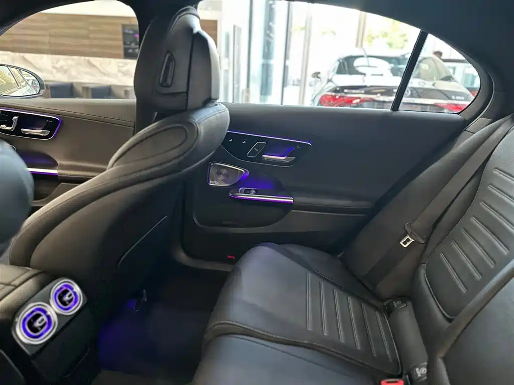 Mercedes-Benz C-Class 2025 C 260 L Night Sport Edition фото 24
