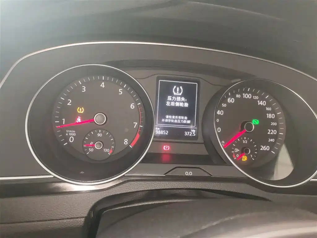Volkswagen Magotan 2017 330TSI DSG Luxury фото 12