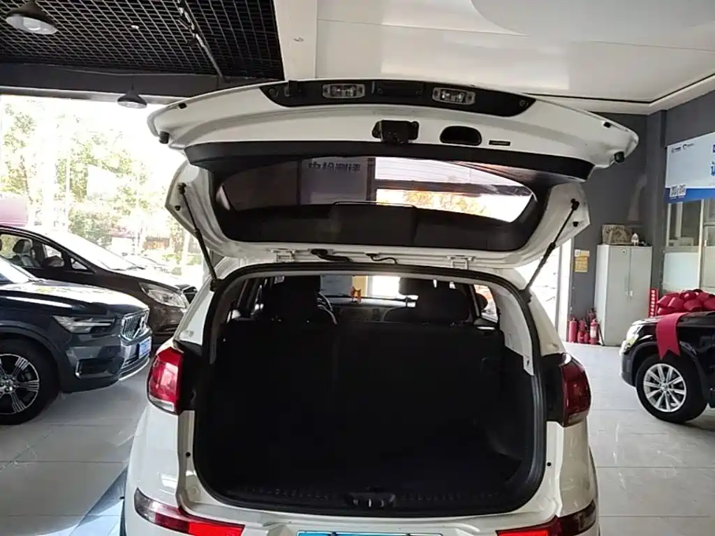 Фото 19 - Kia Sportage