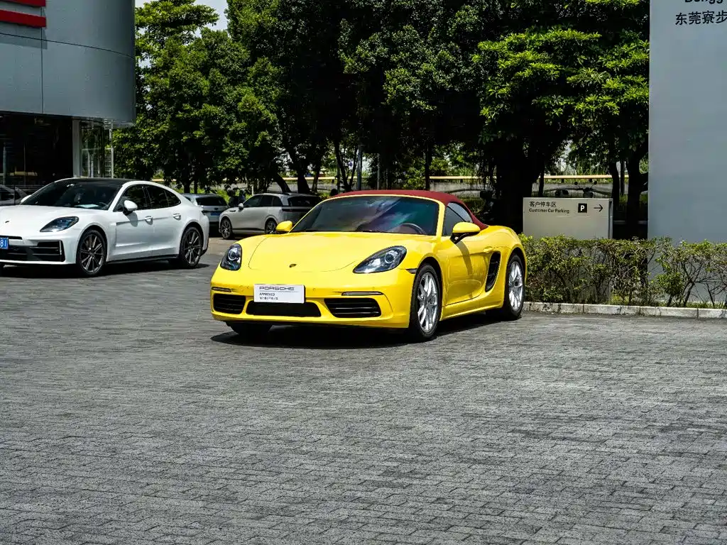 Photo 1 - Porsche 718